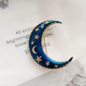 Wizard Blue MoonCrescent Gold Brooch
